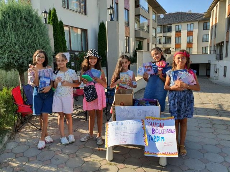 Aydınlı Elanur ve arkadaşlarının yardım kampanyası yürek ısıttı