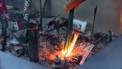 Japão homenageia vítimas da bomba atômica