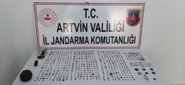 Artvin'de jandarma ekipleri 690 adet sikke ele geçirdi