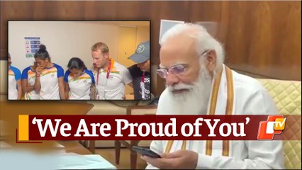 Watch: Emotionally Charged Interaction Between PM Modi & Women’s Hockey Team