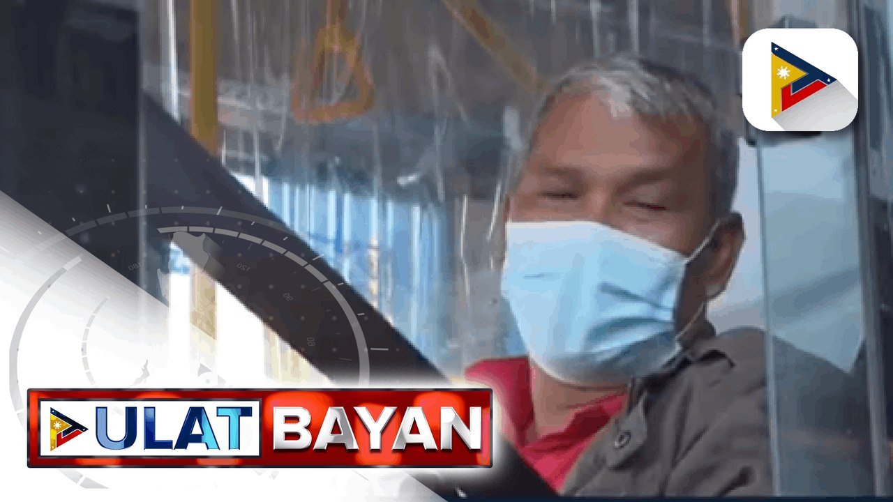 Mga pasahero sa EDSA Carousel, mahigpit na sinasala; Ilang pampublikong transportasyon na out of line ang biyahe, hinuli ng MMDA; Operators na hindi magpapabiyahe ngayong ECQ, bibigyan ng show cause order ng LTFRB