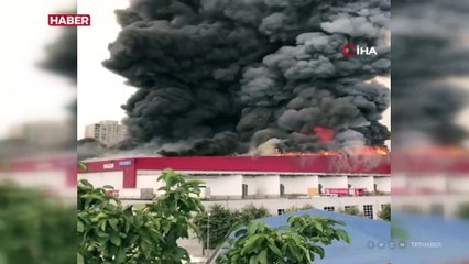 Esenyurt'ta lojistik firmasında yangın