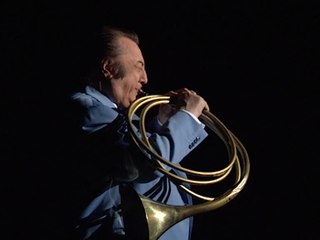 Raymond Devos - Le souffle à dérouler les cors