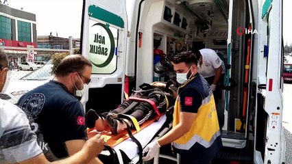 Araç devrildi; genç sürücü ölümden döndü