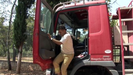 Alevler arasında kalıp arazözünü terk etmeyen operatör: “85 milyonun hakkı var”