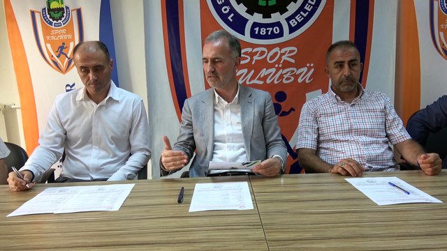 İnegöl Belediyespor 2. Lig Voleybol Takımı Serkan Seçkin'e emanet