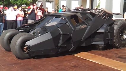 Tumbler and Bat-Pod during the Tumbler Tour visit to San Antonio