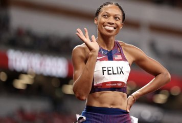Allyson Felix Claims 10th Olympic Medal, Wins Bronze in 400 Meter