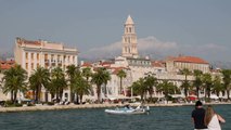 크로아티아, 휴가철 EU 관광객 급증...'변이' 확산 불안 / YTN