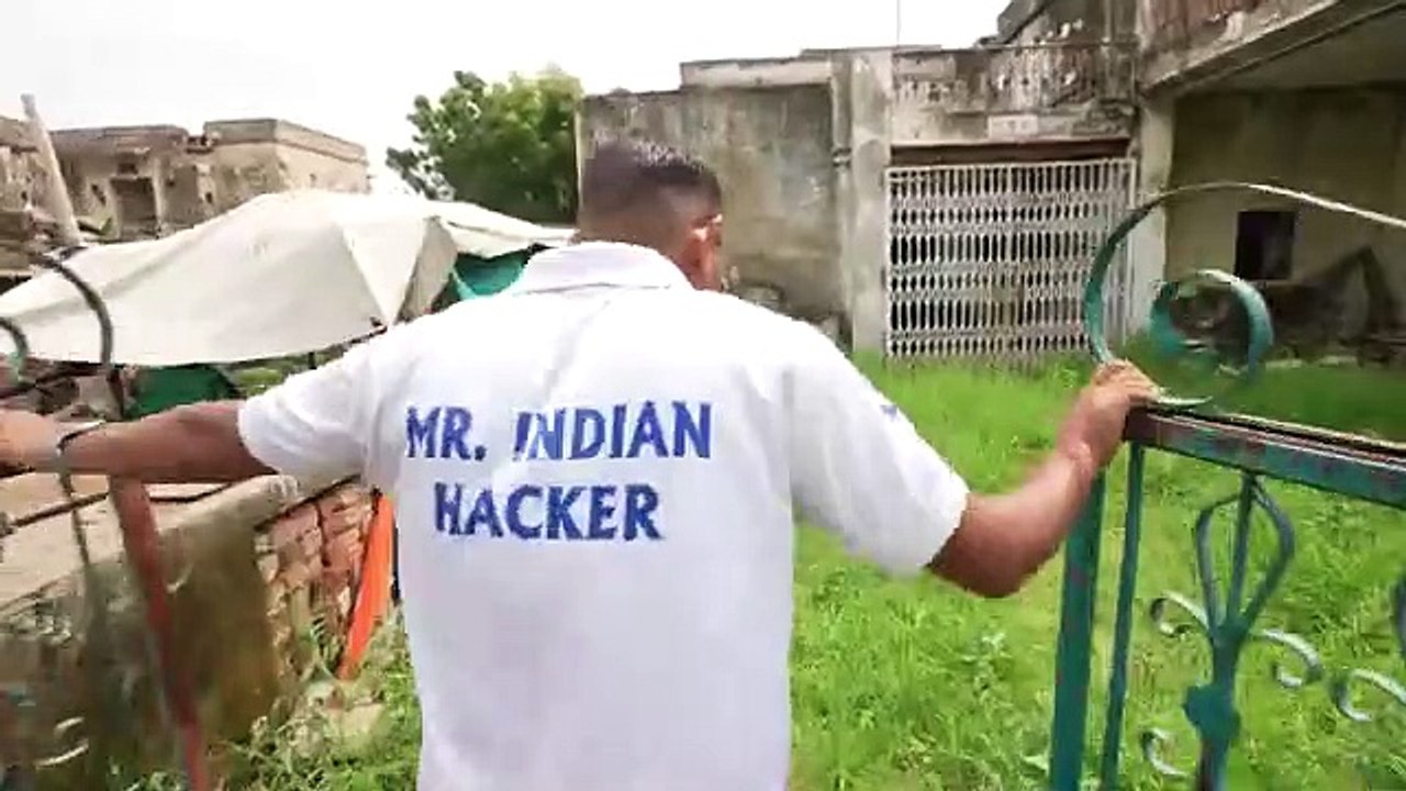 Studio Tour - Worth ₹5 Crore MR. INDIAN HACKER Official Part -1_360P