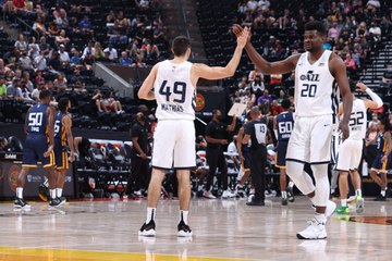 Jazz White 83, Jazz Blue 65