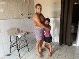 Em Cajazeiras, mãe pede ajuda para fazer exames de garotinha cardiopata em hospital do Ceará
