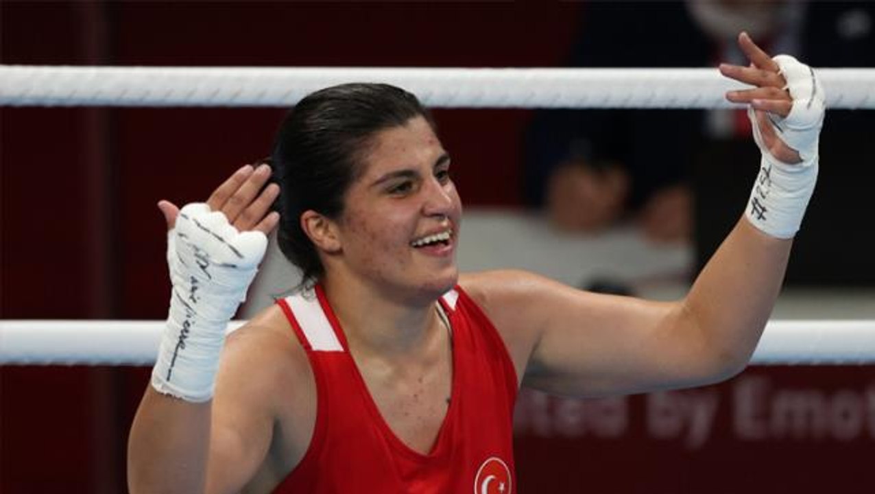 Son Dakika: Milli boksör Busenaz Sürmeneli, Tokyo Olimpiyatları'nda şampiyon oldu