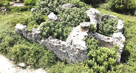 Defineciler bu kez 600 yıllık hamamı hedef aldı