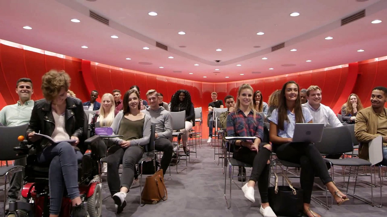 138) Cours d'économie générale. Chapitre 138) La tertiarisation de l'économie