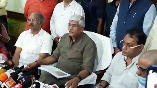 जल जीवन मिशन की समीक्षा करने रायपुर पहुंचे केंद्रीय जलशक्ति मंत्री गजेंद्र सिंह शेखावत, जानिए कहा