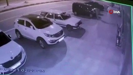 Rize’de sokak köpekleri saldırdıkları kadını yerlerde sürükledi