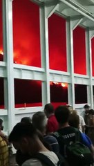 Yangınların devam ettiği Yunanistan'da ürküten görüntü!