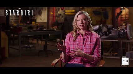 DC's Stargirl - Amy Smart – A Fine Line