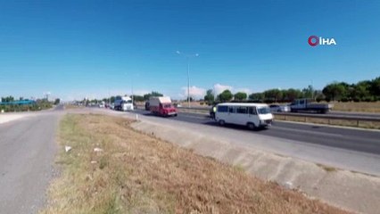 - Silivri’de anız yakılan tarla alevler içinde kaldı