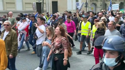 Pase COVID | Protestas en Francia y resignación en Italia ante la exigencia de certificados