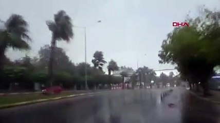 Antalya'da beklenen yağmur Manavgat'ta etkili oluyor