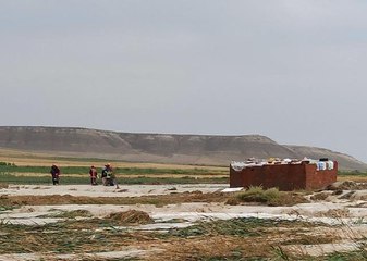 SİVRİHİSAR'DA ANİDEN BASTIRAN DOLU VE YAĞMUR SELE NEDEN OLDU