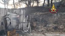 Monte Catillo Tabiat Parkı'nda çıkan yangına havadan ve karadan müdahale edildi