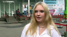 Россия поднимается на пик смертности от коронавируса