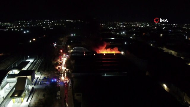 Boya fabrikasında çıkan dev yangın kontrol altına alındı