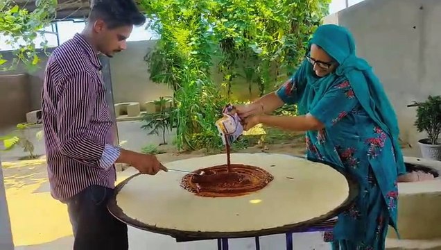 DOUBLE CHEESE PIZZA GIANT PIZZA PIZZA RECIPE BIGGEST PIZZA BY GRANDMA VEG VILLAGE FOOD