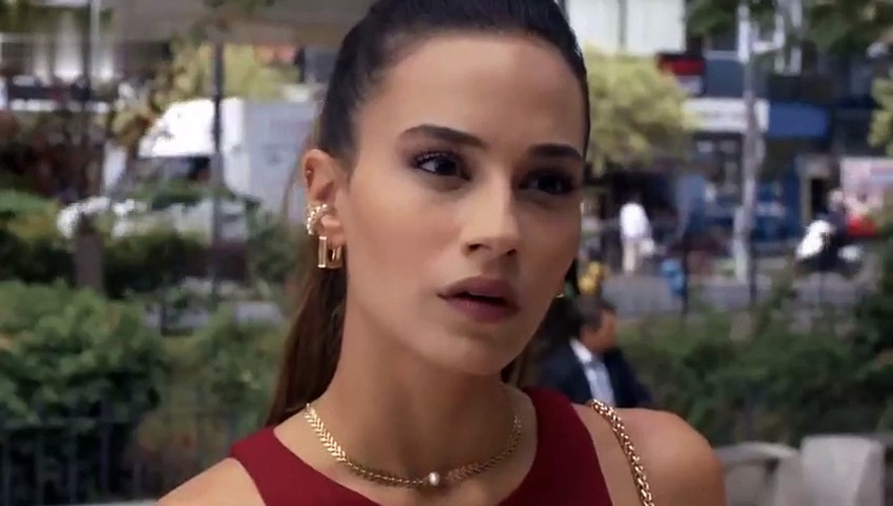 مسلسل حب بالصدفة _ الحلقة 6 القسم الاول مترجمة للعربية