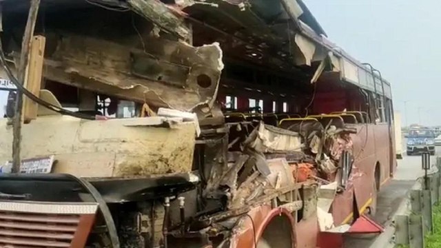 1 died in bus-truck accident at Eastern Peripheral Highway