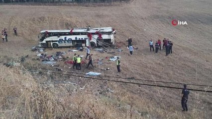 Son dakika haberi... Balıkesir'de katliam gibi kaza: 14 ölü, 18 yaralı