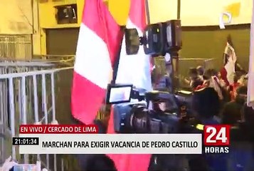 Marchan para exigir la vacancia de Pedro Castillo