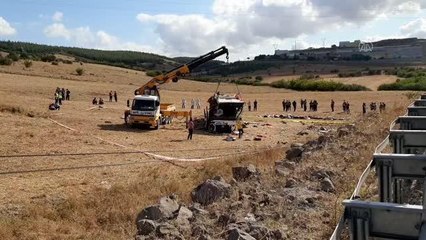 Son dakika haberi... BALIKESİR - Yolcu otobüsü devrildi: 14 ölü, 18 yaralı (3)