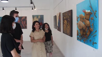 Son Dakika | Resim sergisiyle orman yangınları ve deniz kirliliğine dikkat çekti