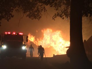 Son dakika haberi | California tarihinin en büyük 3. yangını devam ediyor