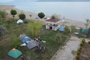 Van Gölü Aktivistleri Derneği üyeleri Tatvan'da kamp kurdu