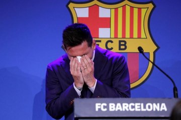 Lionel Messi, Barcelona'ya göz yaşlarıyla veda etti