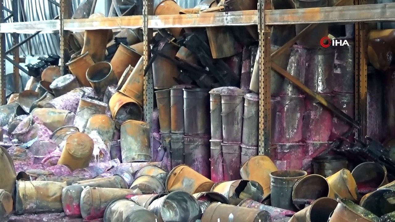 Boya fabrikasındaki yangında milyonlarca liralık zarar oluştu