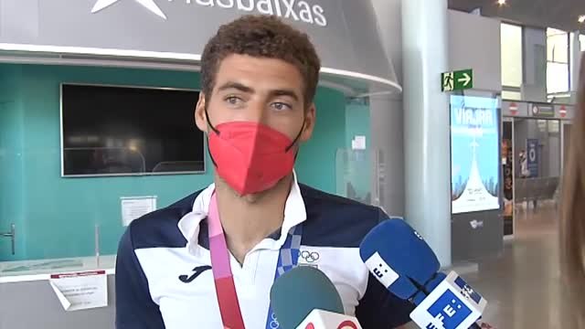 Nico Rodríguez es recibido por todo lo alto en Vigo