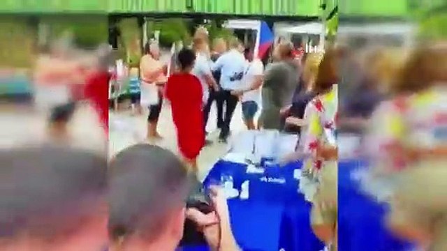 Çekya Başbakanı Babis'e yumurtalı saldırı