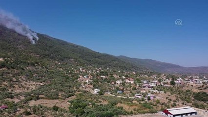 Çine'de devam eden orman yangını kontrol altına alınmaya çalışılıyor