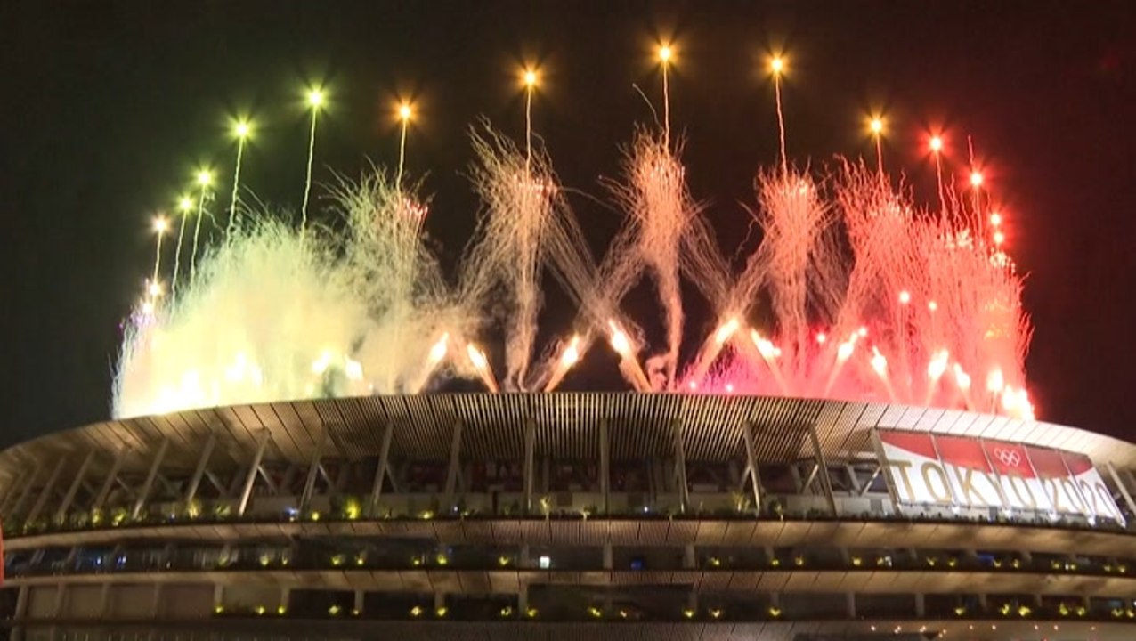 Officials considering Olympic schedule change after record heat