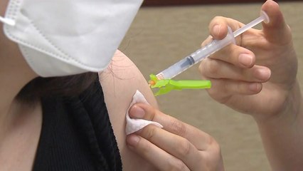 [더뉴스] 오후 8시부터 만18∼49세 사전예약...오늘은 생일 끝자리 '9' / YTN