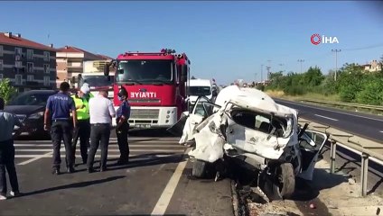 Tekirdağ’da minibüs otomobile arkadan çarptı: 2 ölü, 1’i ağır 4 yaralı