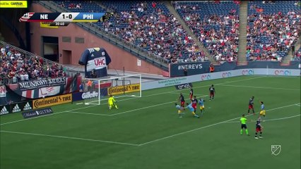 New England Revolution beat Philadelphia Union 2-1 to extend lead