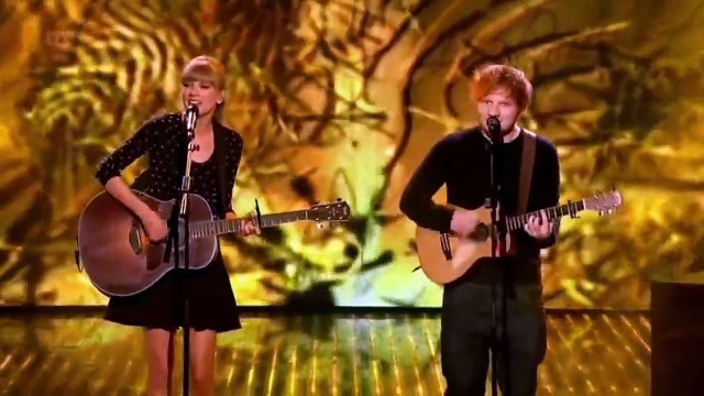 Taylor Swift et Ed Sheeran chantent Everything Has Changed en live