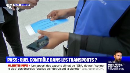 Скачать видео: Pass sanitaire dans les trains: gare de Lyon à Paris, des agents accrochent des bracelets au poignet des personnes déjà contrôlées